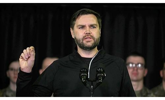 Америкийн дэд ерөнхийлөгч хятадуудыг доромжилсон үг хэрэглэснийг хэвлэлүүд шүүмжилж байна