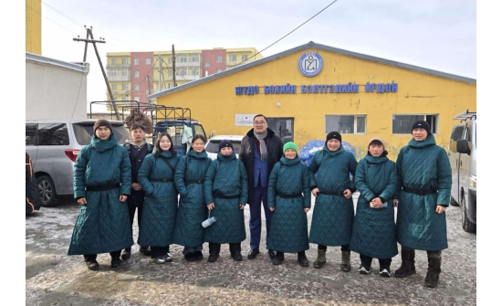 Шинжааны Алтайд болсон өвлийн наадамд Ховд, Увс, Баян-Өлгий аймгийн тамирчид оролцов
