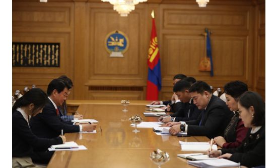 БНСУ-аас Монголд суух Элчин сайд Л.Оюун-Эрдэнэд бараалхав