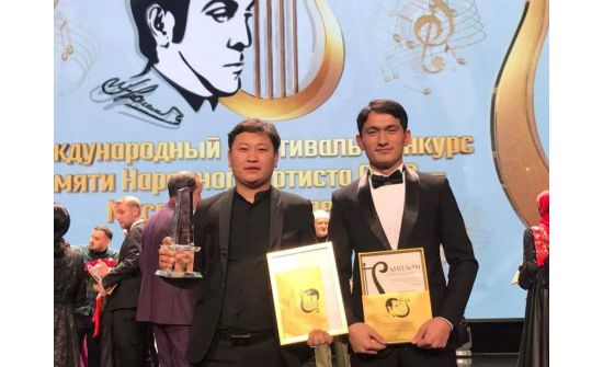 Монголын дуурийн дуучид Чеченьд  