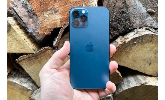 “IPhone” гар утасны үнэ огцом буурав