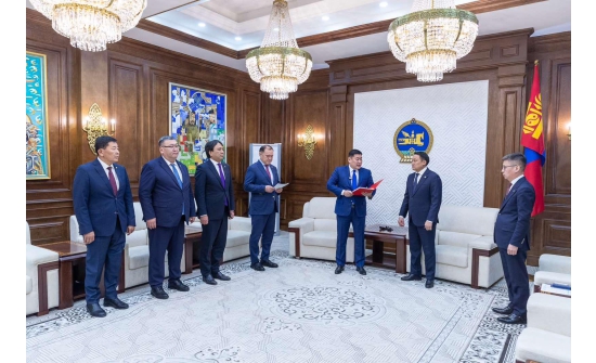 Гашуунсухайт-Ганцмод боомтын төмөр замын тендерийг энэ сард зарлана