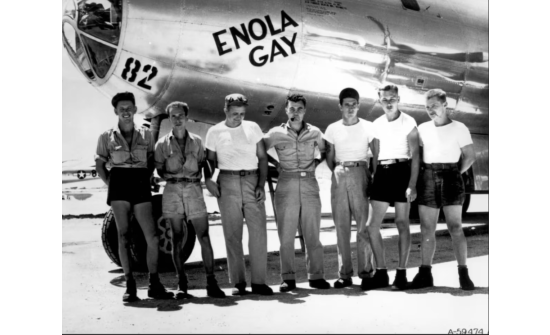 1945 онд Хирошимаг бөмбөгдсөн “Enola Gay” онгоцны нэр ямар утгатай вэ?