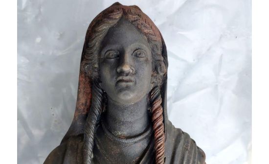 2300 жилийн өмнөх археологийн олдвор олджээ